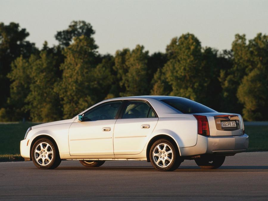  Cadillac CTS 2002 года  (фото 16 из 26)